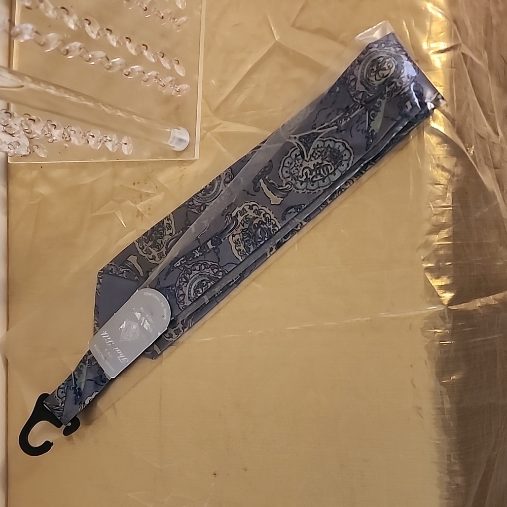 MEN'S DRESS TIE - Picture 2 of 3